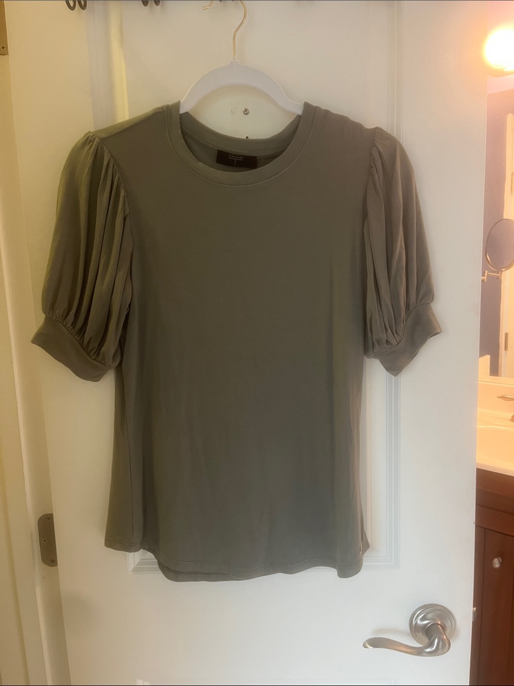 Tahari Olive Puff-Sleeve Crewneck Tee